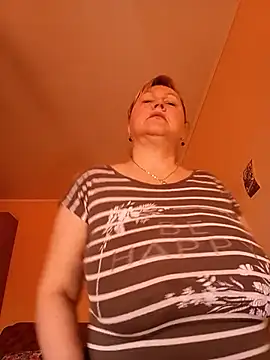 Snapshot of I_amVeronicle chatting on 6, 7, 2026 I amVeronicle online show from 6, 7, 2026