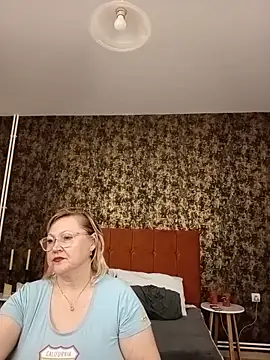 I amVeronicle online show from 2, 6, 2026