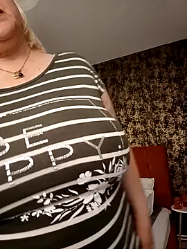 I amVeronicle online show from 25, 4, 2026