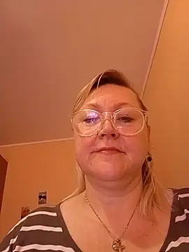 Snapshot of I_amVeronicle chatting on 18, 7, 2026 I amVeronicle online show from 18, 7, 2026