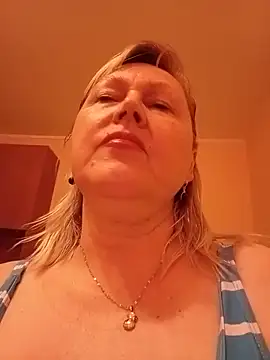 Snapshot of I_amVeronicle chatting on 11, 6, 2026 I amVeronicle online show from 11, 6, 2026