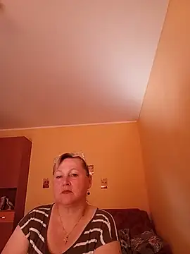 Snapshot of I_amVeronicle chatting on 17, 7, 2026 I amVeronicle online show from 17, 7, 2026