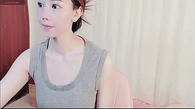 Victoria05031 online show from 5, 5, 2026