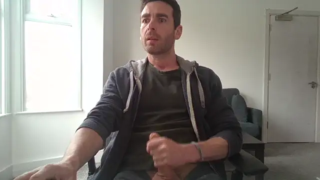 Snapshot of frenchbdmaninlondon chatting on 11, 6, 2026 frenchbdmaninlondon online show from 11, 6, 2026