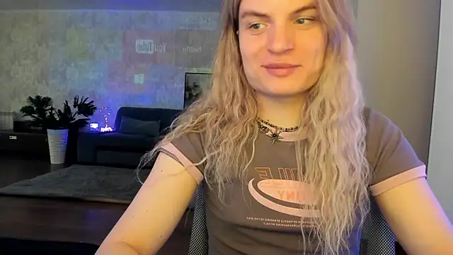 milliKira006 online show from 24, 5, 2026