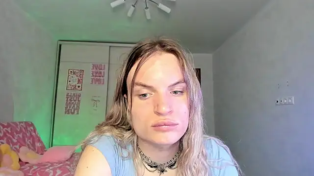milliKira006 online show from 27, 5, 2026