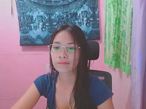 Snapshot of Sweetsexylady19 chatting on 23, 5, 2026 Sweetsexylady19 online show from 23, 5, 2026