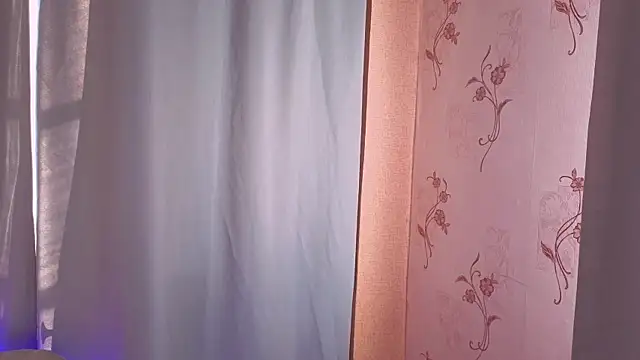 Snapshot of SunlitDeslre chatting on 15, 5, 2026 SunlitDeslre online show from 15, 5, 2026