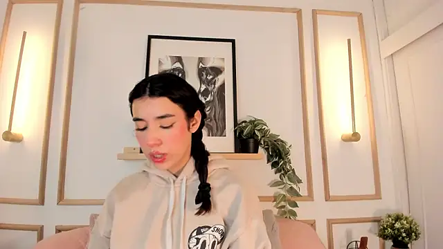 Nanami  online show from 22, 7, 2026