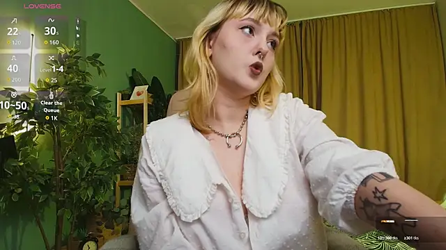 Emma Thomps online show from 22, 5, 2026