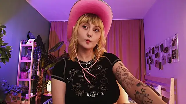 Emma Thomps online show from 13, 5, 2026