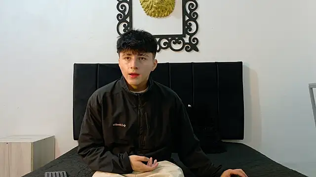 Snapshot of LunayDream chatting on 19, 6, 2026 LunayDream online show from 19, 6, 2026