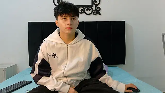 Snapshot of LunayDream chatting on 26, 6, 2026 LunayDream online show from 26, 6, 2026