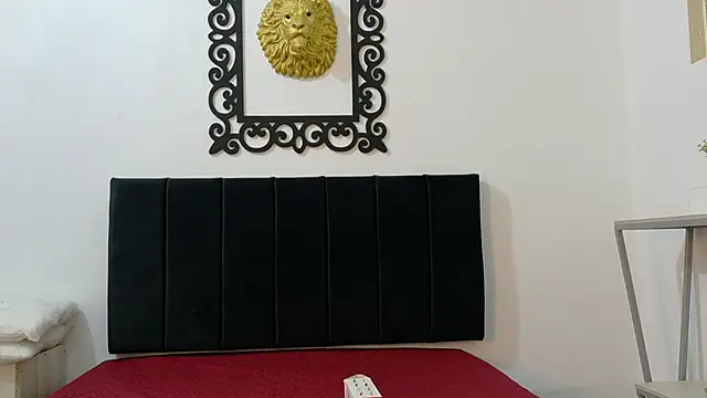 Snapshot of LunayDream chatting on 8, 6, 2026 LunayDream online show from 8, 6, 2026