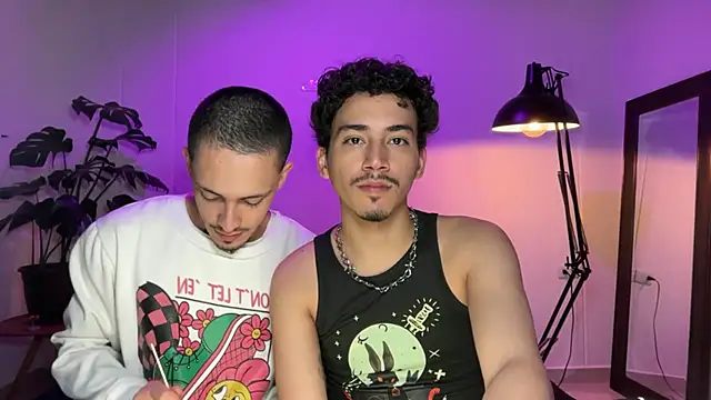 Noah and Steven online show from 8, 7, 2026