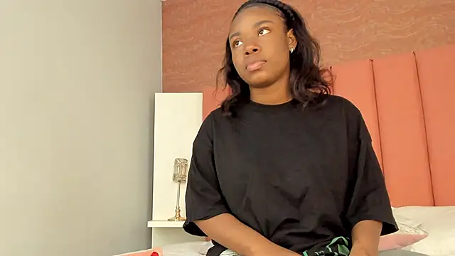 Snapshot of MiaJacksson chatting on 20, 6, 2026 MiaJacksson online show from 20, 6, 2026