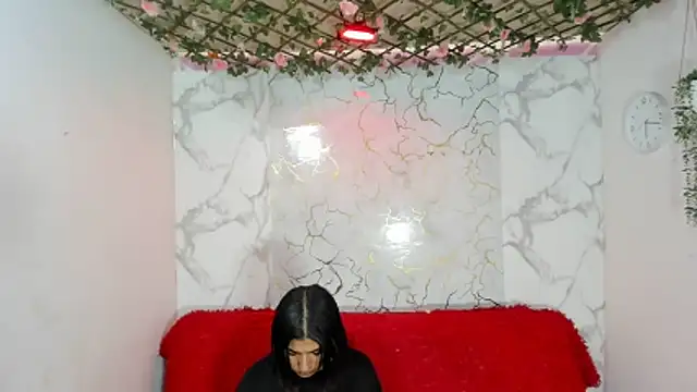 Snapshot of DAHNE_HOT_ chatting on 12, 6, 2026 DAHNE HOT online show from 12, 6, 2026