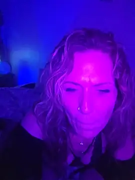 LillyXLust online show from 27, 5, 2026