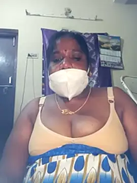 Snapshot of swetha10 chatting on 17, 7, 2026 swetha10 online show from 17, 7, 2026