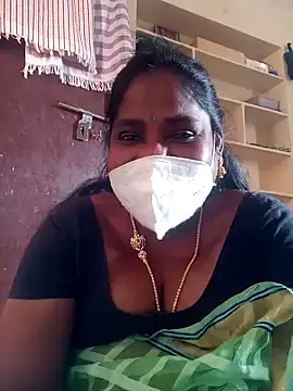 Snapshot of swetha10 chatting on 13, 7, 2026 swetha10 online show from 13, 7, 2026