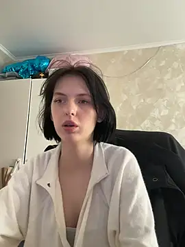 sennie x online show from 28, 4, 2026