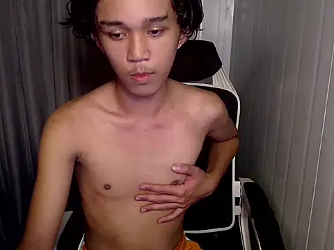 urnaughty paul online show from 13, 5, 2026