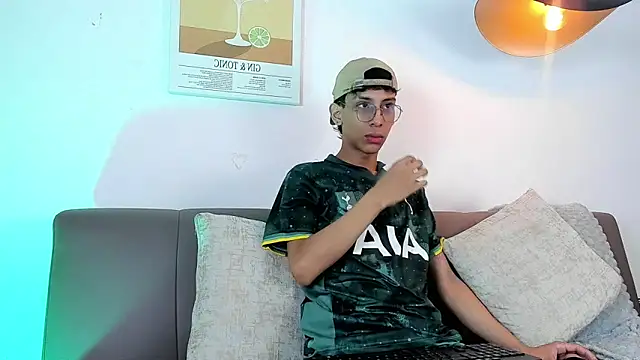 Snapshot of dax_blaze chatting on 8, 5, 2026 dax blaze online show from 8, 5, 2026
