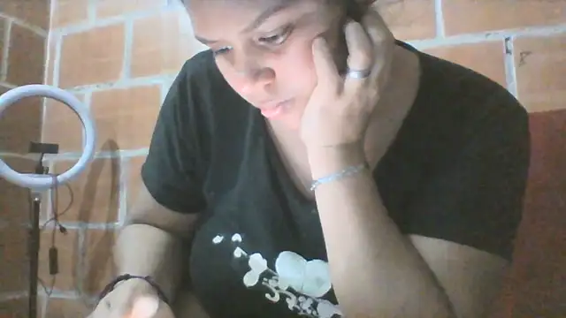 Snapshot of Candelita-hott chatting on 25, 5, 2026 Candelita-hott online show from 25, 5, 2026