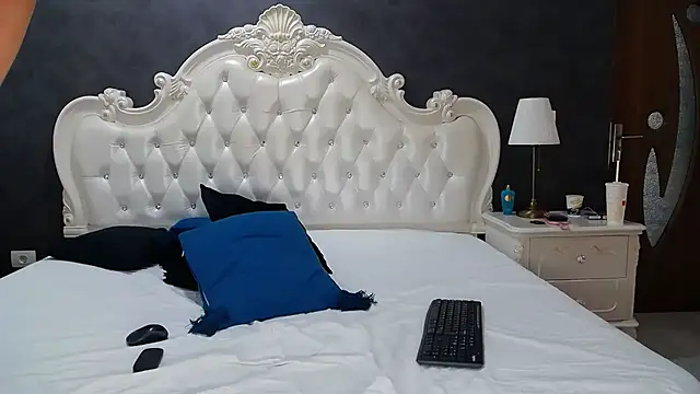 MeghanLoft online show from 14, 7, 2026