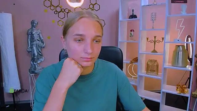 ollivia dream online show from 1, 7, 2026