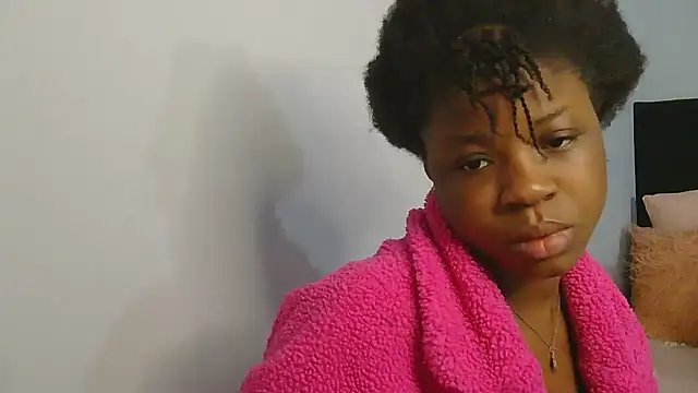 Snapshot of julianaa19 chatting on 16, 7, 2026 julianaa19 online show from 16, 7, 2026