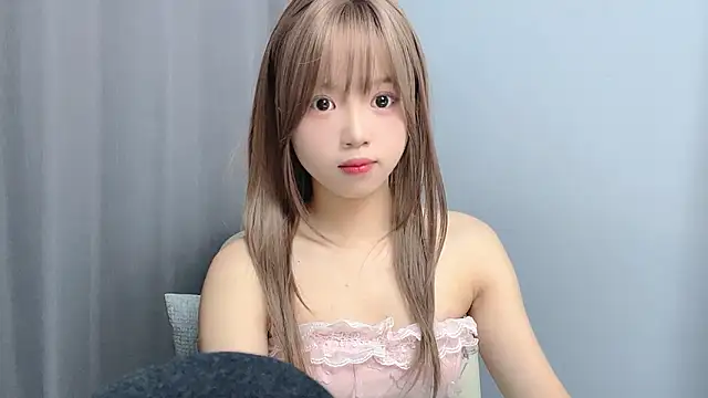 TwinXXyan online show from 6, 5, 2026