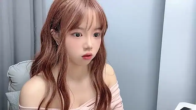 TwinXXyan online show from 28, 4, 2026