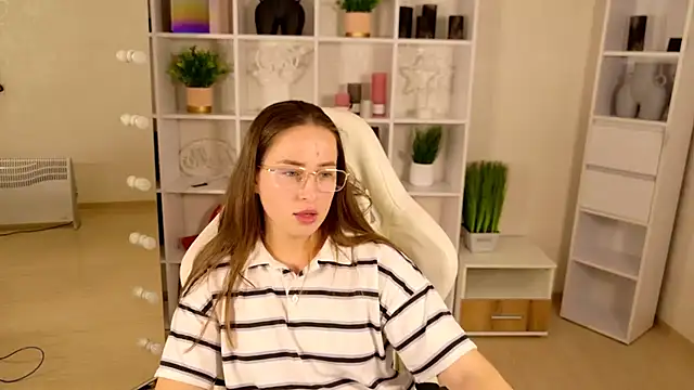 NadinnL online show from 26, 5, 2026