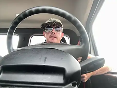 BigDawgzbite69 online show from 11, 7, 2026