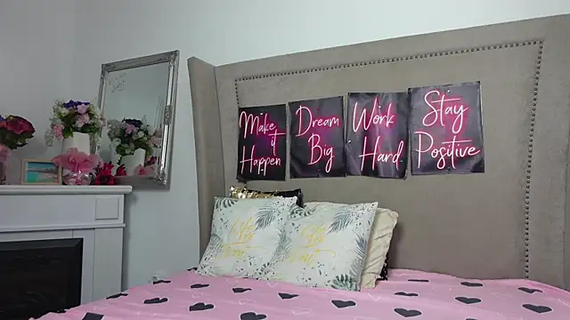 CataleyaStarr online show from 6, 6, 2026