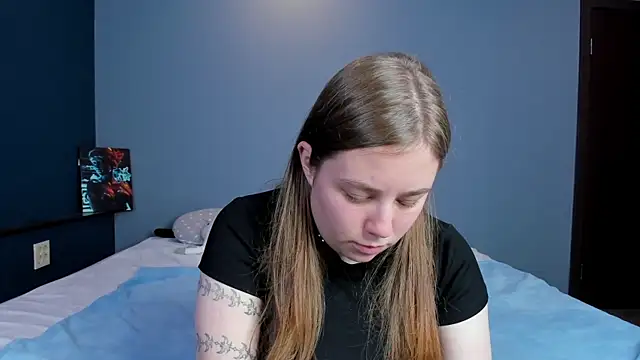 Boobsy girl online show from 5, 7, 2026