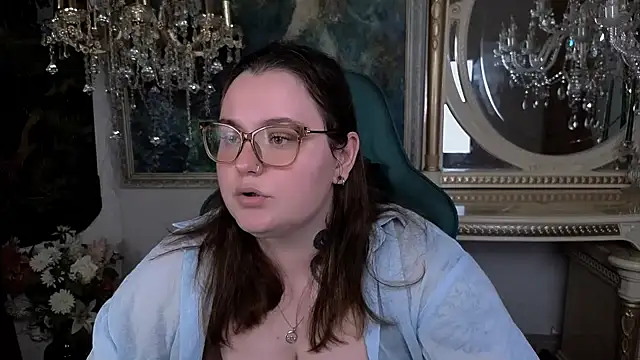 Snapshot of CatherineClaire chatting on 7, 8, 2026 CatherineClaire online show from 7, 8, 2026