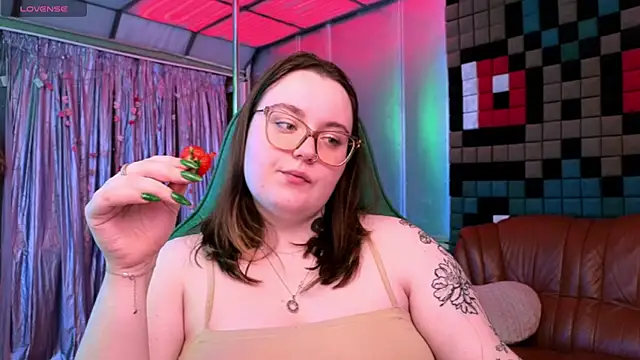 Snapshot of CatherineClaire chatting on 19, 5, 2026 CatherineClaire online show from 19, 5, 2026