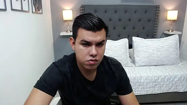 mathias thompson online show from 21, 4, 2026