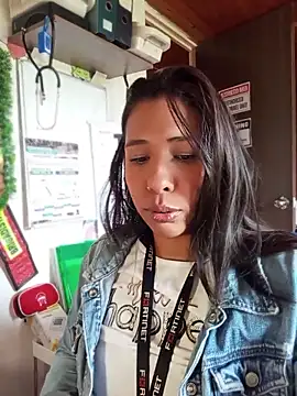 Snapshot of Ivon_C chatting on 14, 5, 2026 Ivon C online show from 14, 5, 2026