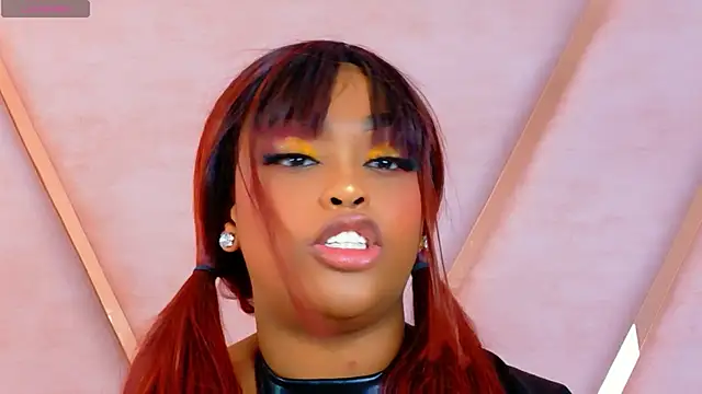 TiannahGlow online show from 29, 4, 2026