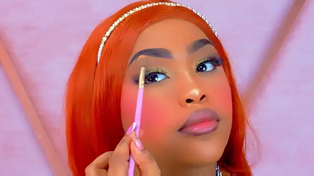 TiannahGlow online show from 7, 5, 2026
