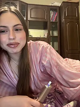 Snapshot of LOLAskk chatting on 17, 6, 2026 LOLAskk online show from 17, 6, 2026