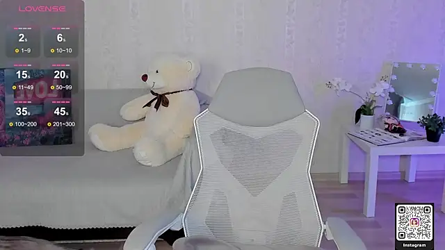LinnLove online show from 6, 5, 2026
