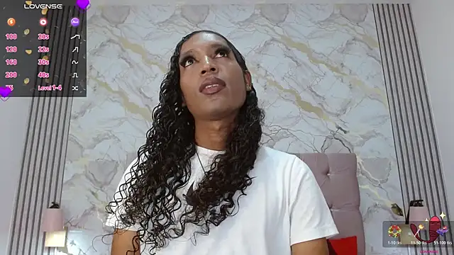 Mia Hiills online show from 3, 6, 2026