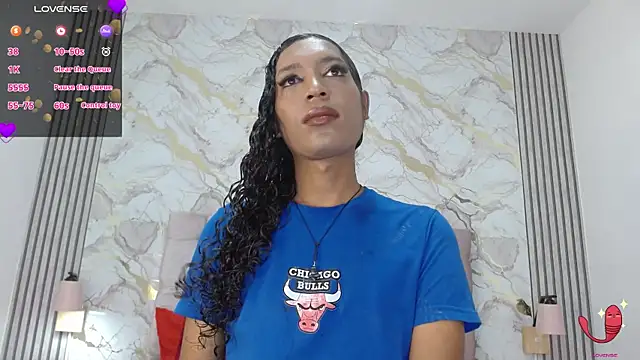 Mia Hiills online show from 25, 5, 2026