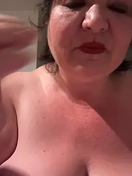 curvymilfmicha online show from 15, 7, 2026