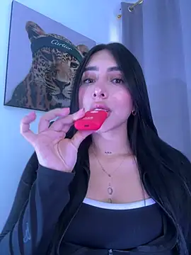 IsabellaNoir  online show from 23, 4, 2026