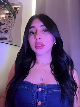IsabellaNoir  online show from 6, 5, 2026